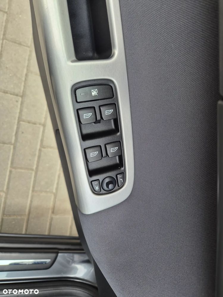 Volvo V50 1.8 Kinetic - 14