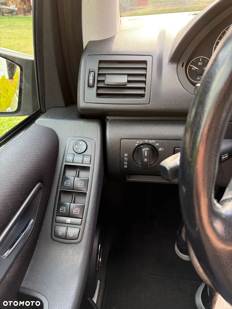 Mercedes-Benz Klasa A 200 CDI Autotronic Elegance - 26