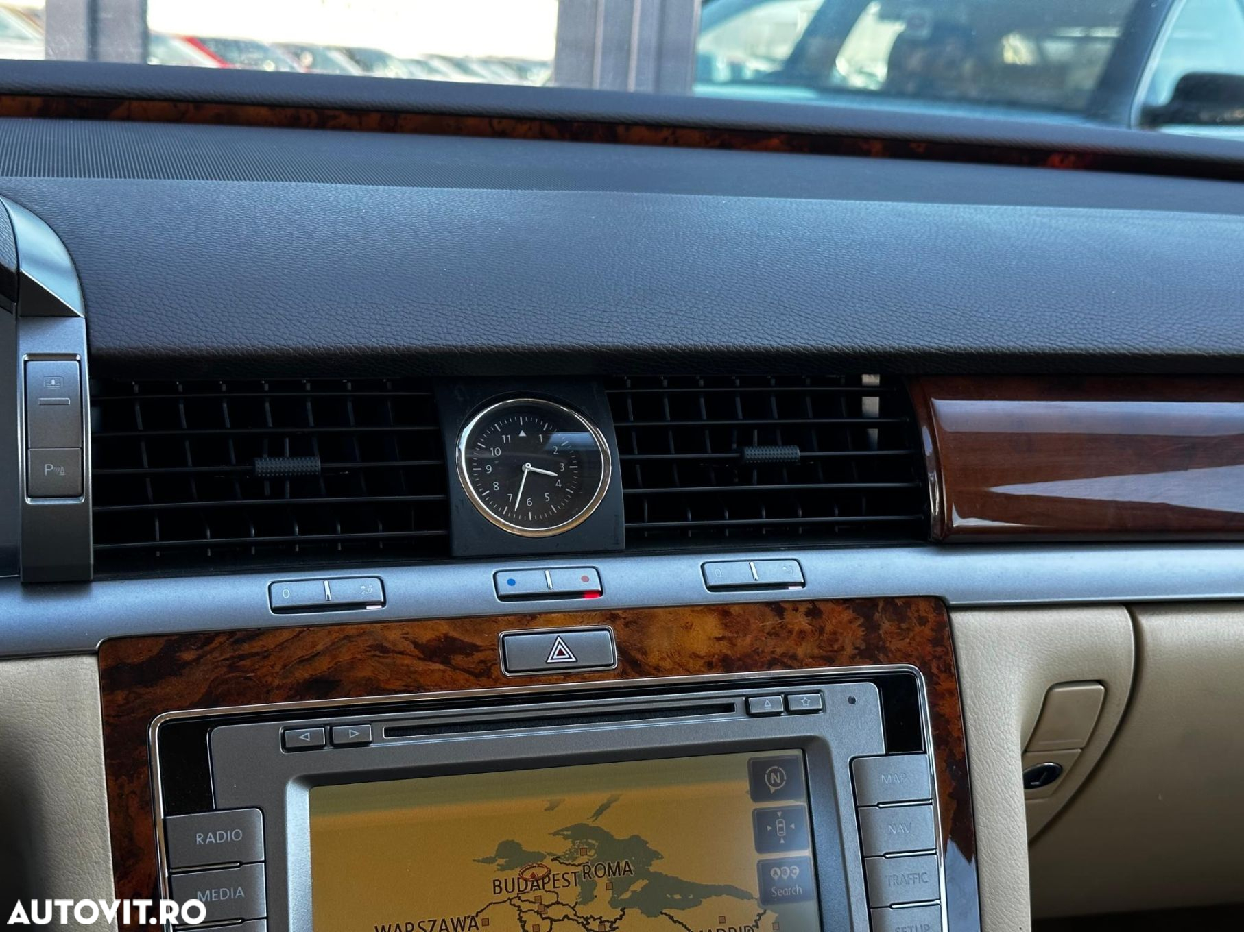 Volkswagen Phaeton - 13