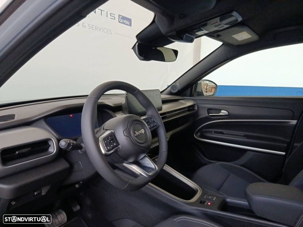 Jeep Avenger 1.2 e-Hybrid Summit DCT - 8