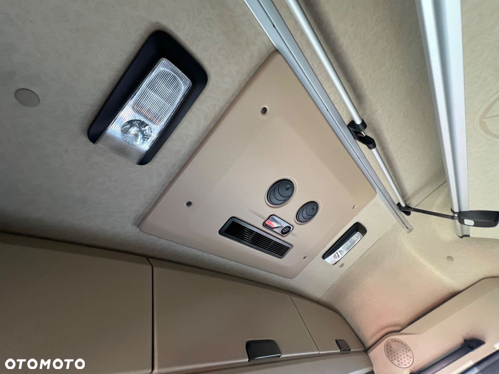 Mercedes-Benz ACTROS bez retardera prokontraktowy - 32