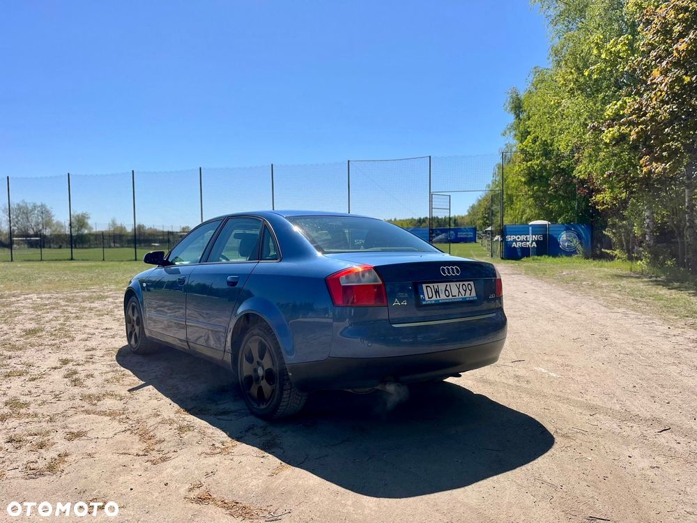 Audi A4 Limousine - 7
