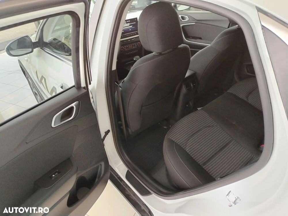 Kia XCeed 1.5 T-GDI 7DCT City - 12
