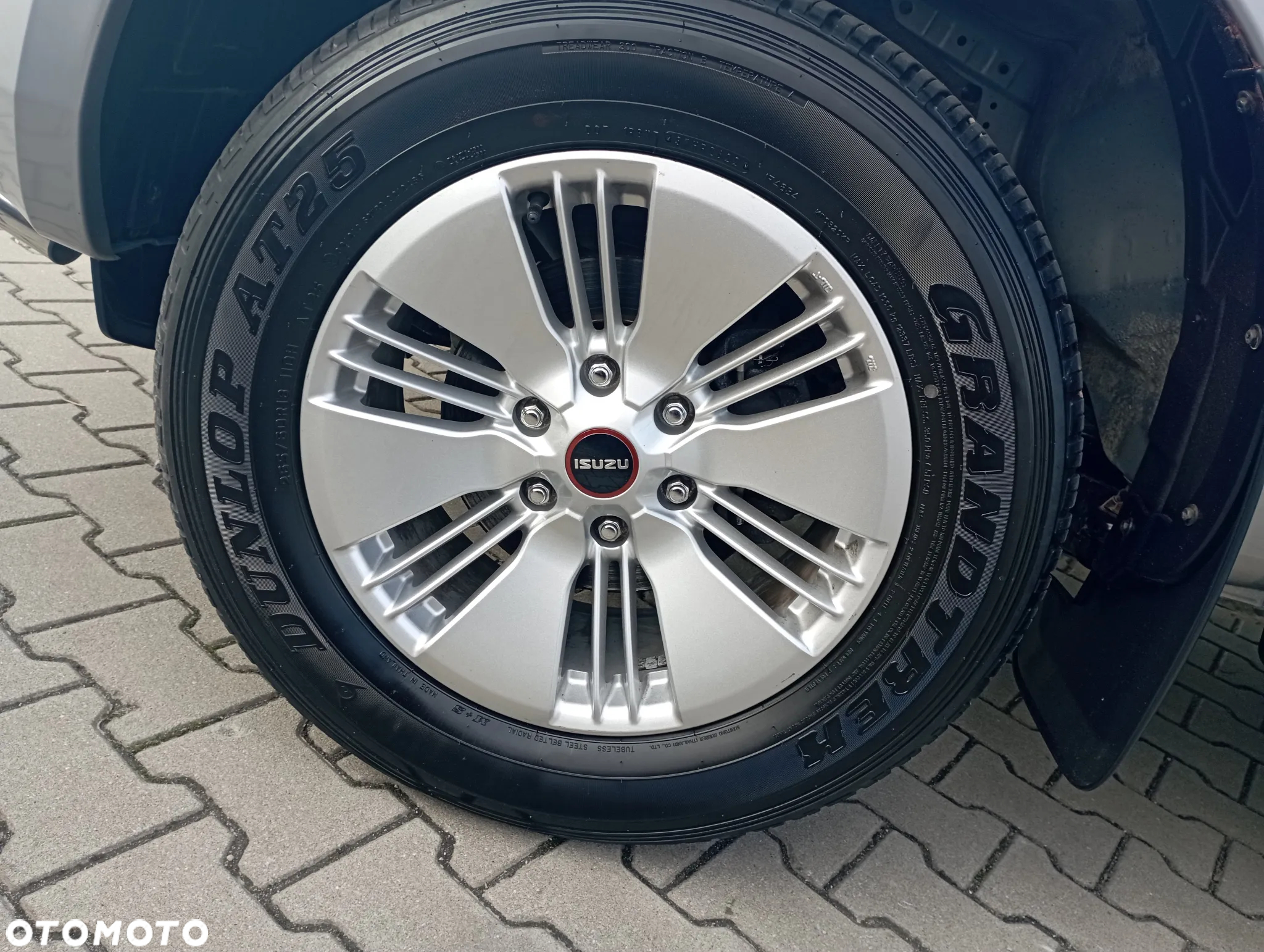 Isuzu D-Max 1.9 DC LS - 36
