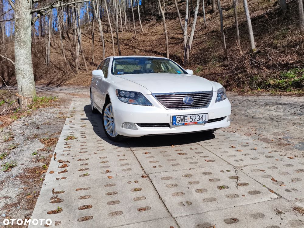 Lexus LS 600h L Prestige - 4