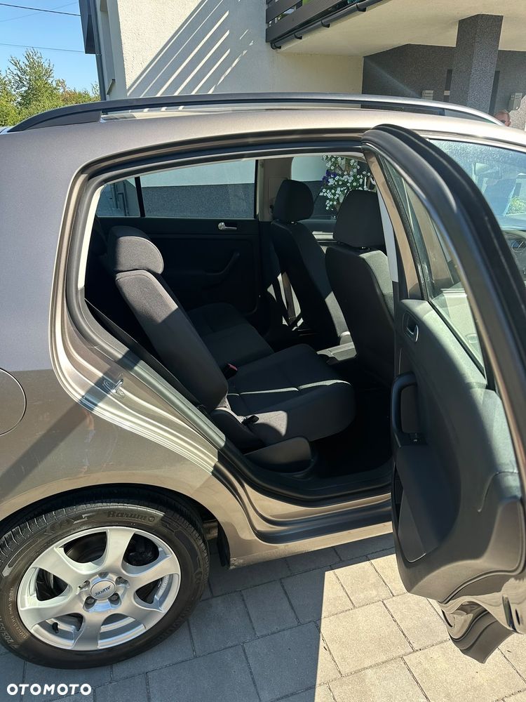 Volkswagen Golf Plus 2.0 TDI DPF Comfortline - 6