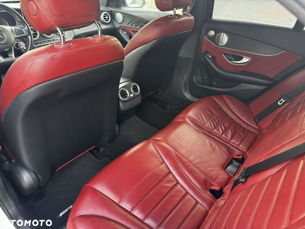 Mercedes-Benz Klasa C 250 d 4Matic 9G-TRONIC AMG Line - 16
