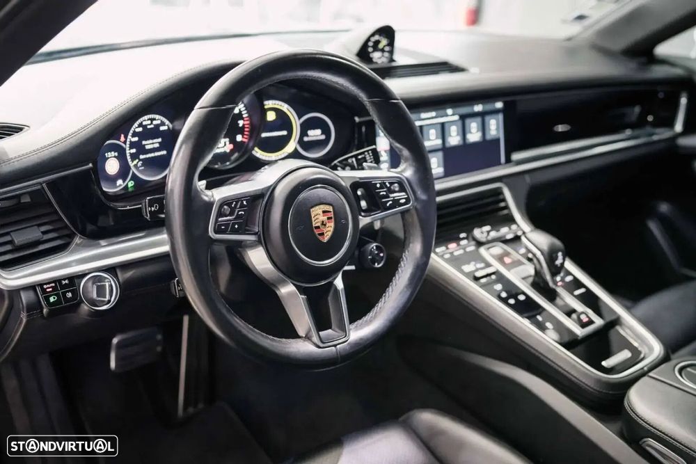 Porsche Panamera 4 E-Hybrid Platinum Edition - 30