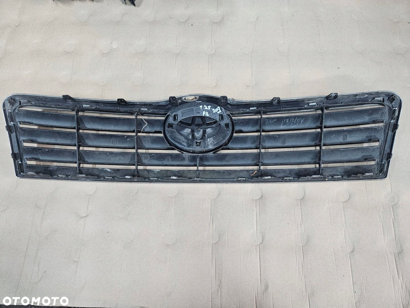 TOYOTA AVENSIS T25 03-06 GRILL ATRAPA 209 - 2