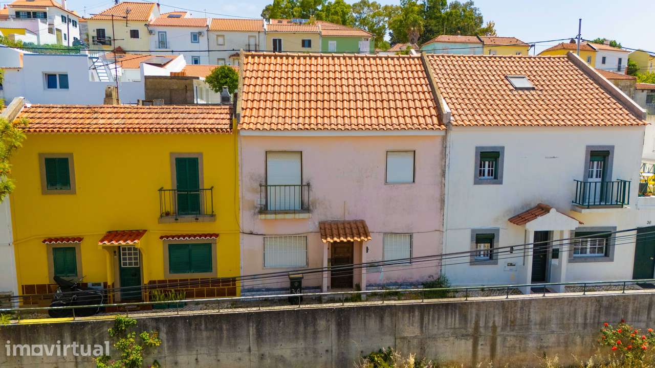Moradia para Remodelação Total - Excelente Oportunidade - Grande imagem: 2/37