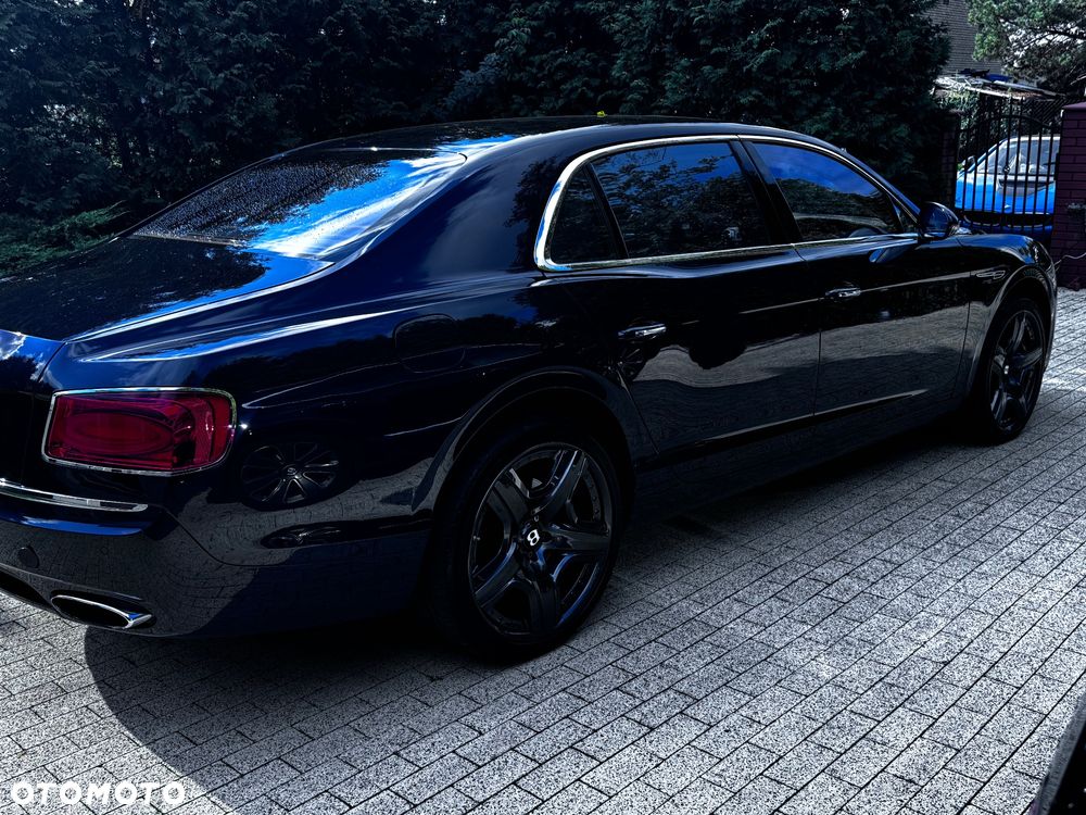 Bentley Flying Spur W12 - 5
