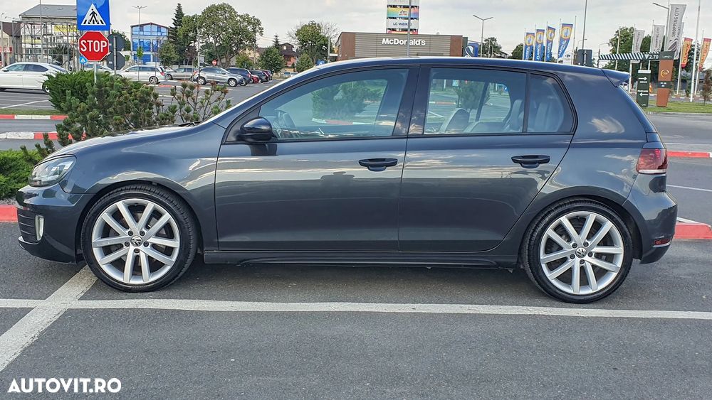 Volkswagen Golf 2.0 DPF GTD DSG - 7