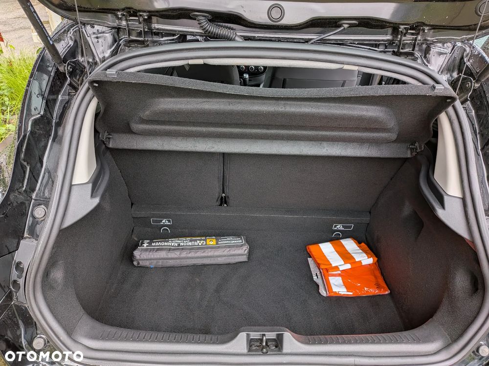 Renault Clio 1.2 16V 75 LIMITED 2018 - 26