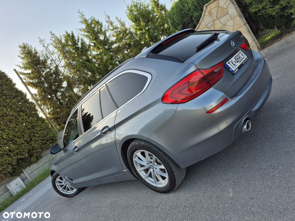 BMW Seria 5 520d Sport - 4