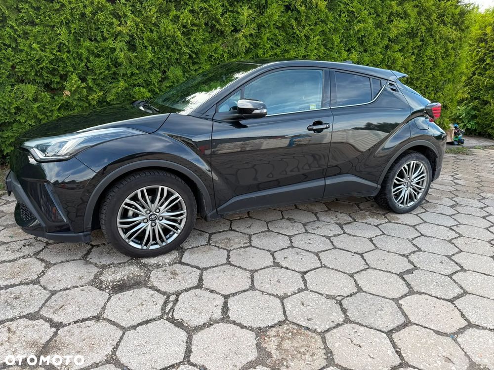 Toyota C-HR 2.0 Hybrid Executive - 1