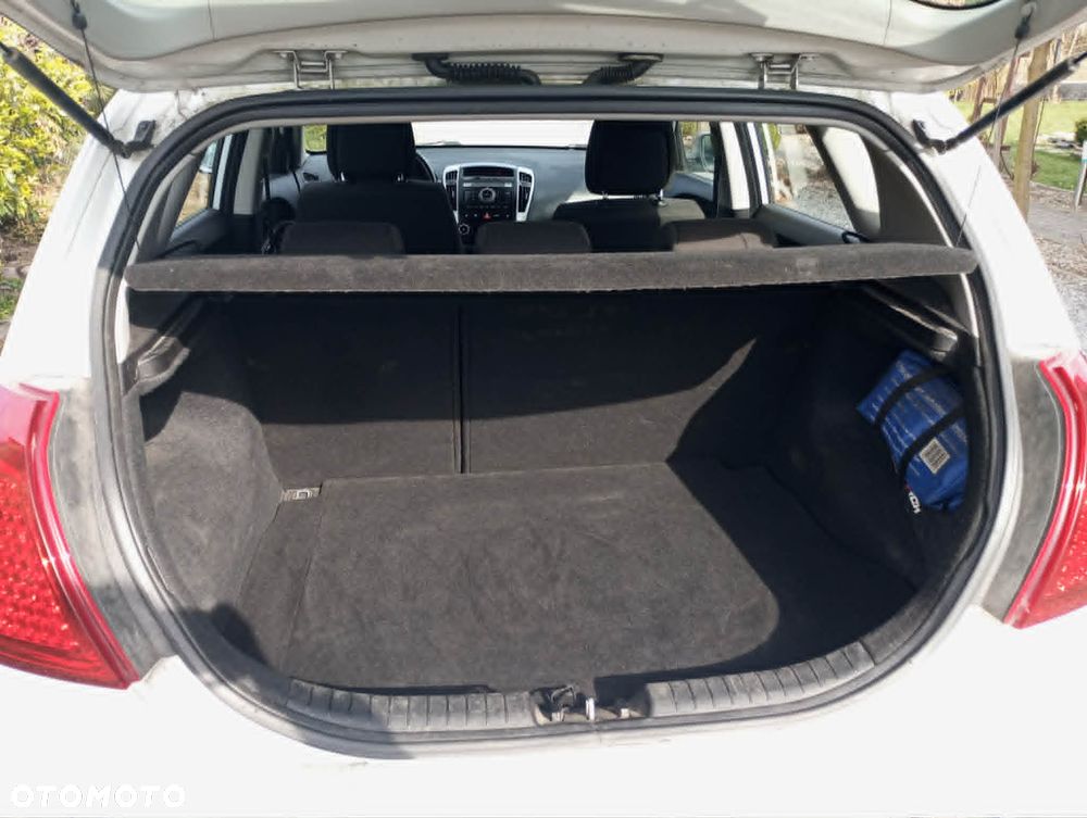 Kia Ceed 1.4 Comfort + - 5