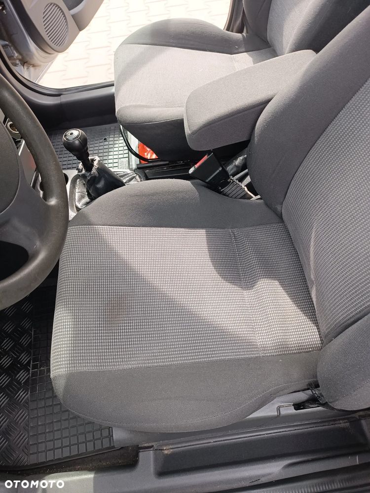 Opel Meriva 1.6 (Essentia) - 5