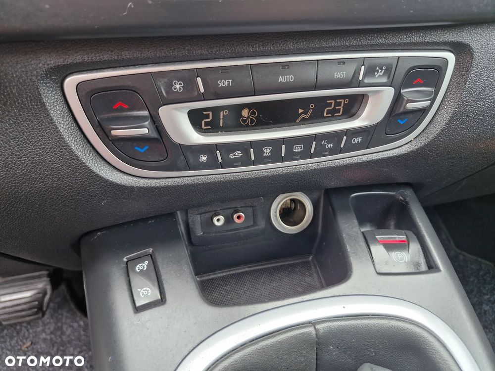 Renault Scenic 1.6 16V Authentique - 15