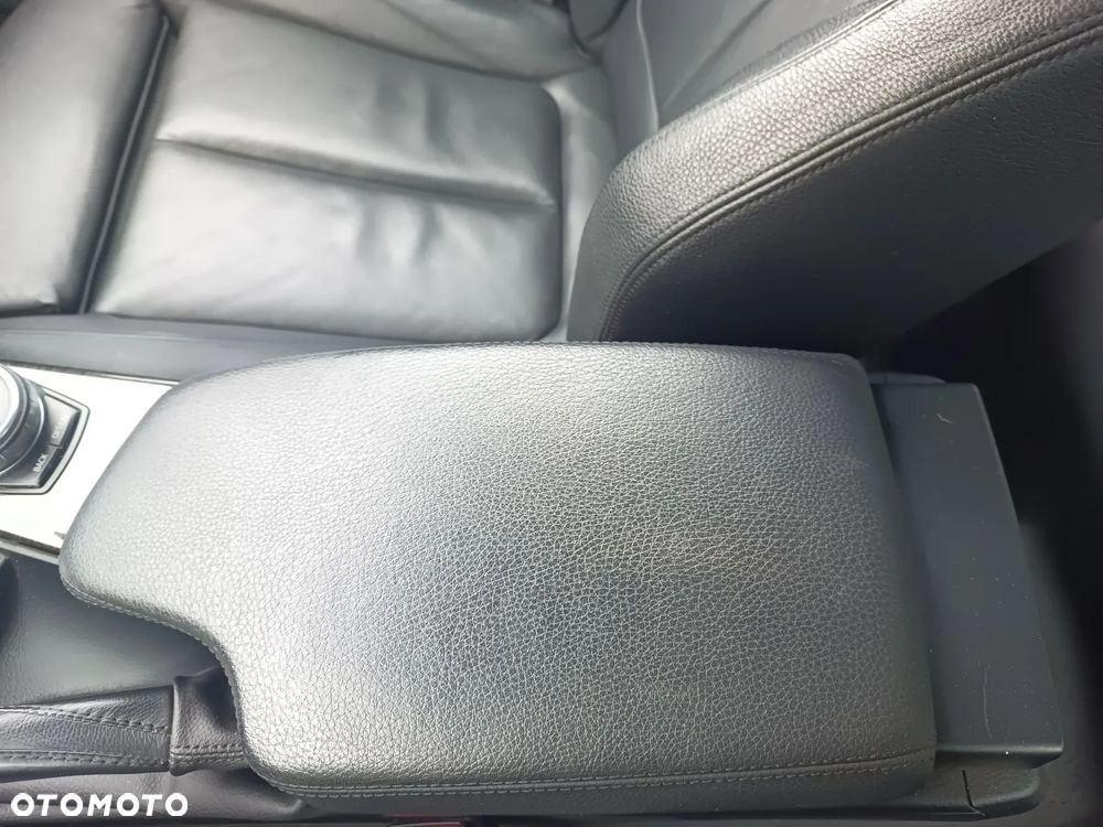 BMW Seria 3 330e iPerformance Luxury Line - 18