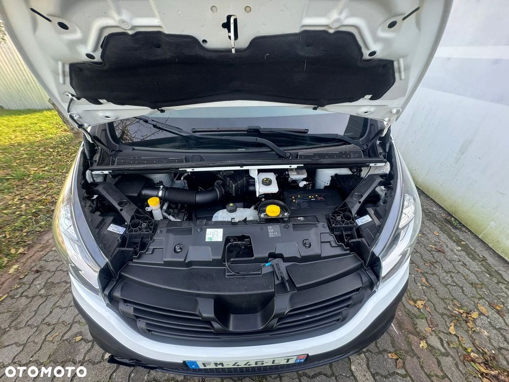 Renault Trafic - 22