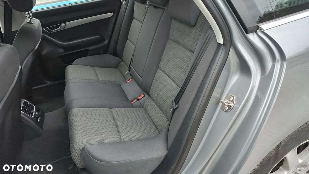 Audi A6 Avant 2.0 TDI DPF - 16