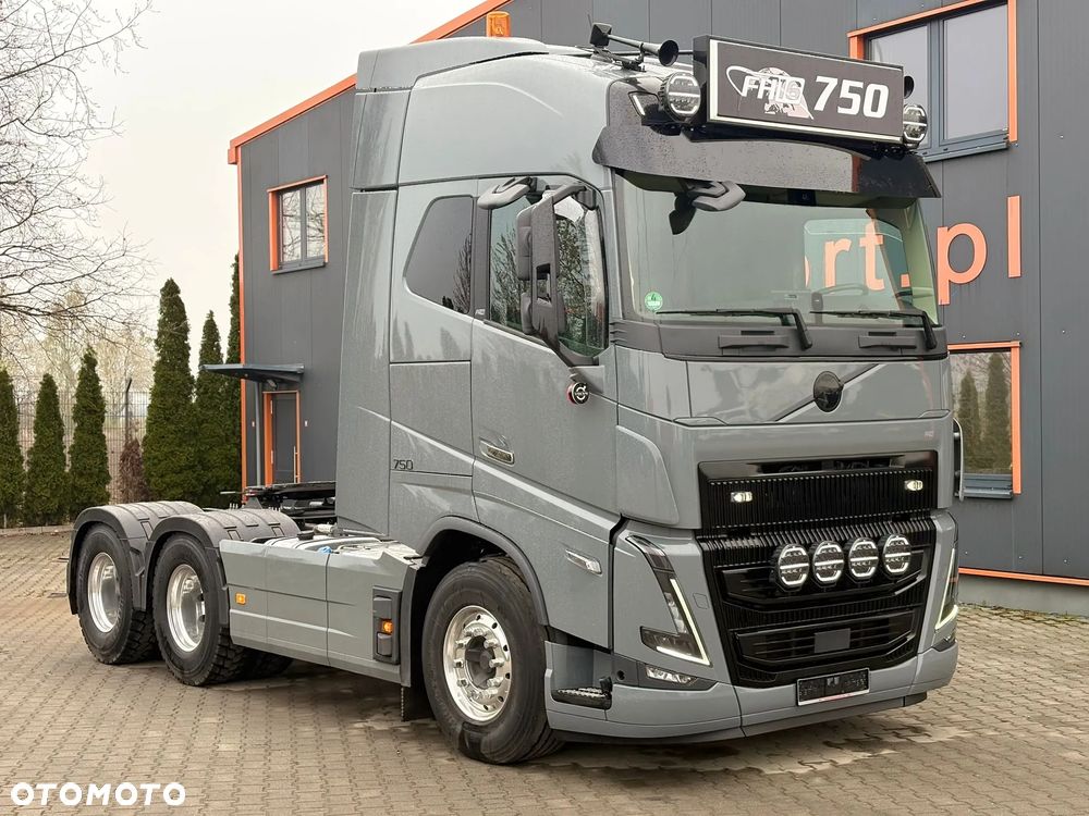 Volvo FH750 6x4 Euro 6, dwuobwodowa hydraulika - 3