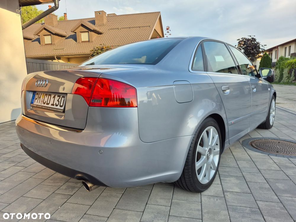 Audi A4 Limousine - 24