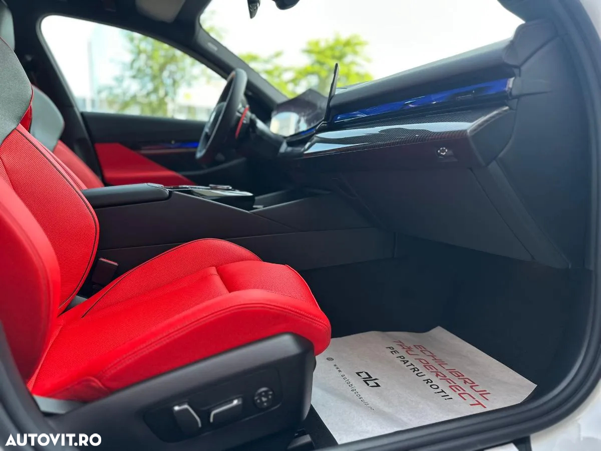 BMW M5 xDrive AT PHEV - 37