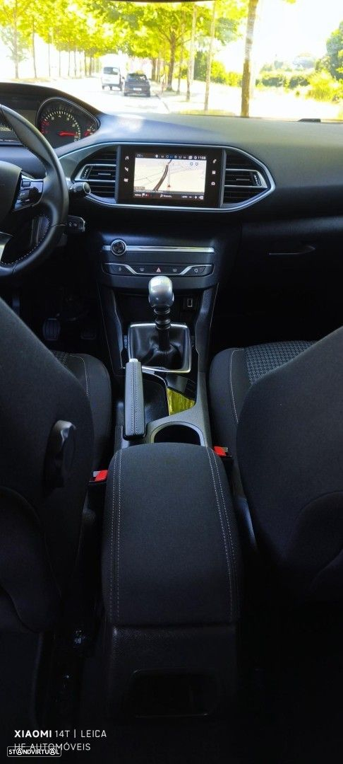 Peugeot 308 1.2 PureTech Allure - 15