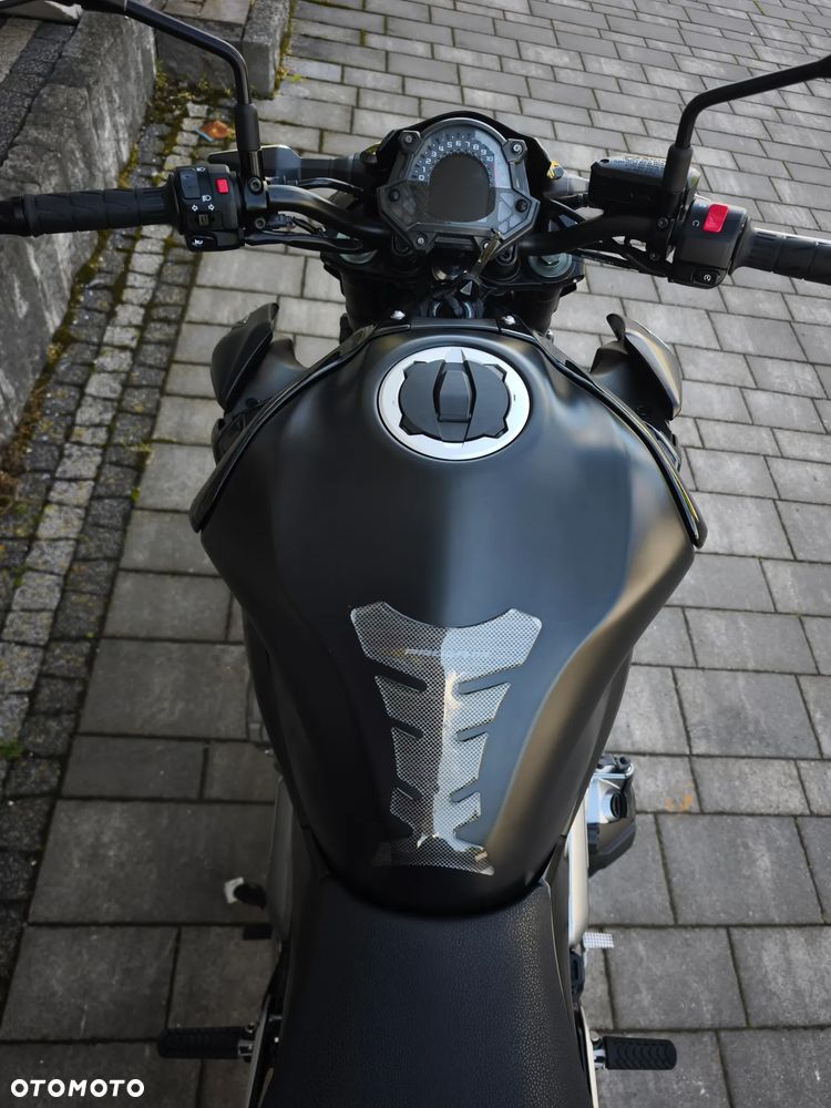 Kawasaki Z 900 - 13