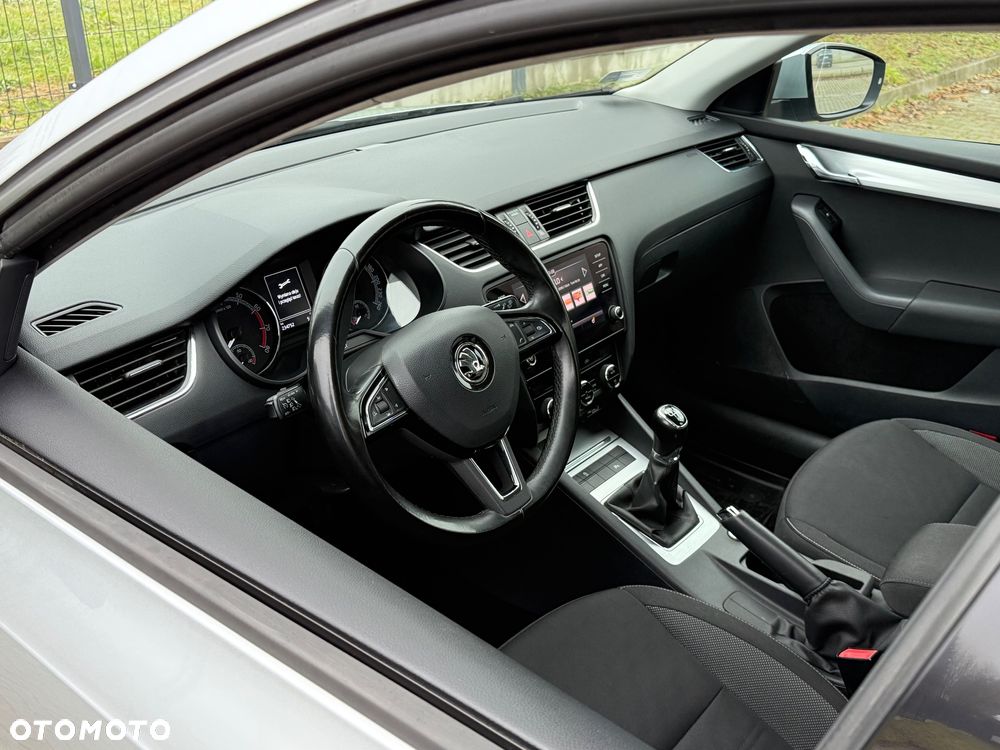 Skoda Octavia 1.4 TSI Ambition - 8