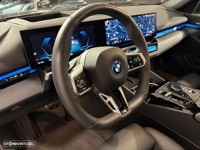 BMW i5 Touring eDrive40 Pack Desportivo M - 56