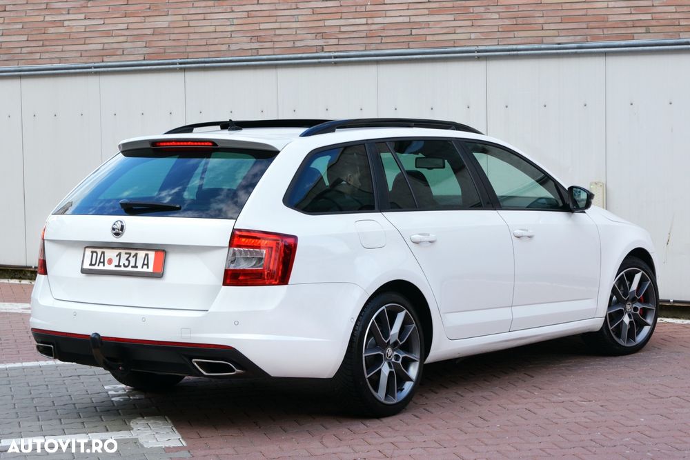 Skoda Octavia 2.0 TDI RS DSG - 3