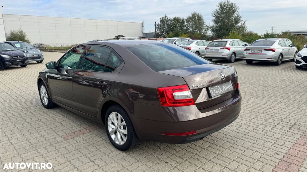 Skoda Octavia - 4