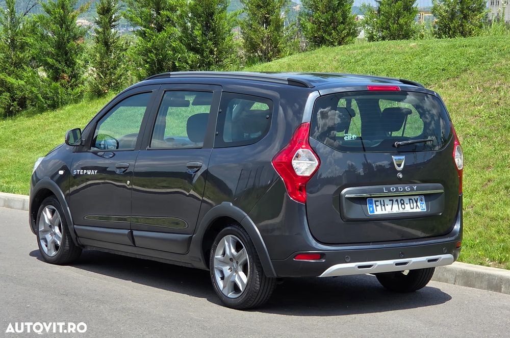 Dacia Lodgy 1.5 Blue dCi Stepway - 4