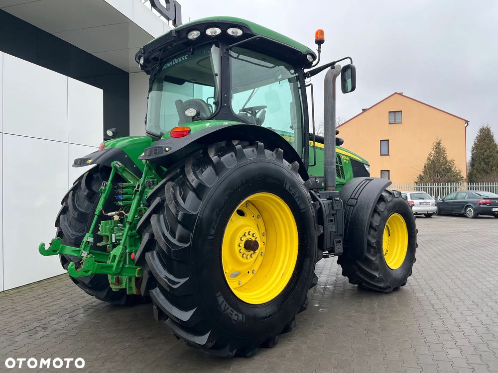 John Deere 7215 R - 7