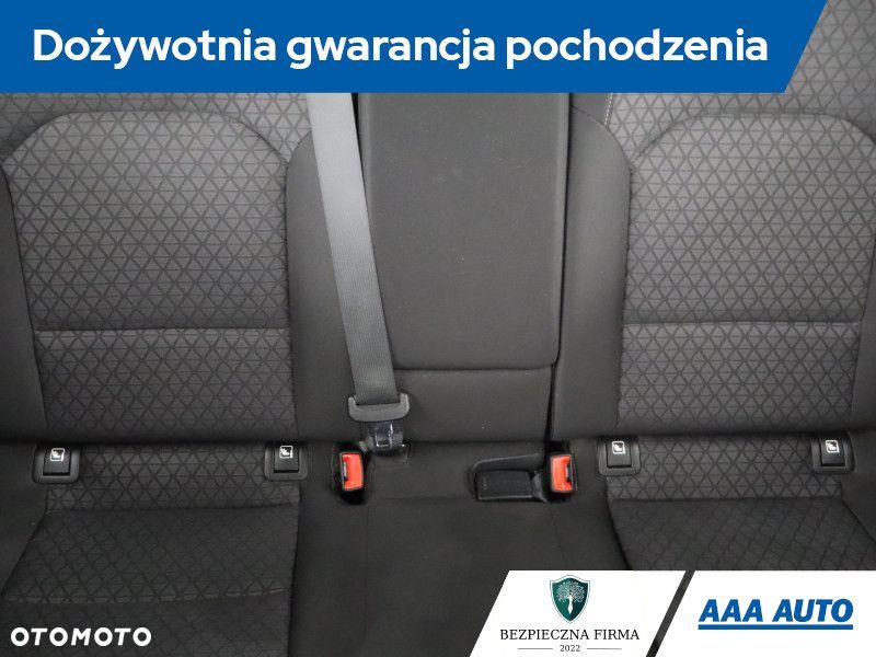 Kia Ceed - 12