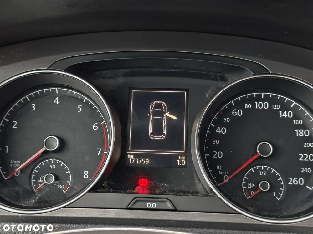 Volkswagen Golf - 13