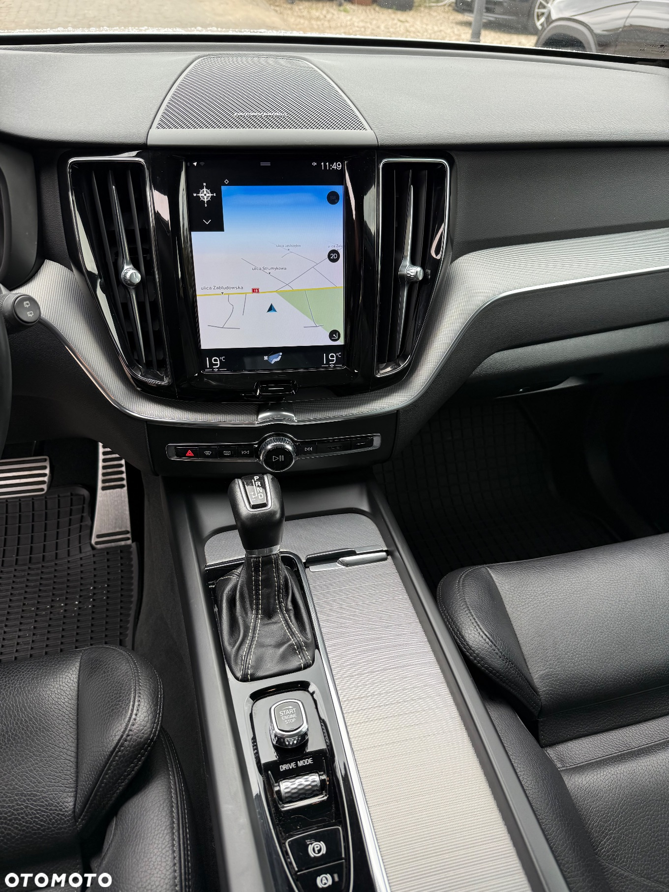 Volvo XC 60 T6 AWD R-Design - 16