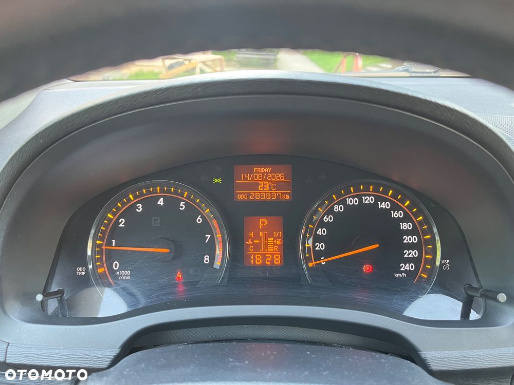 Toyota Avensis 2.0 Sol plus MS - 17