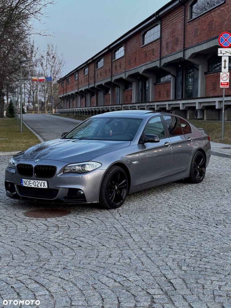 BMW Seria 5 528i - 1