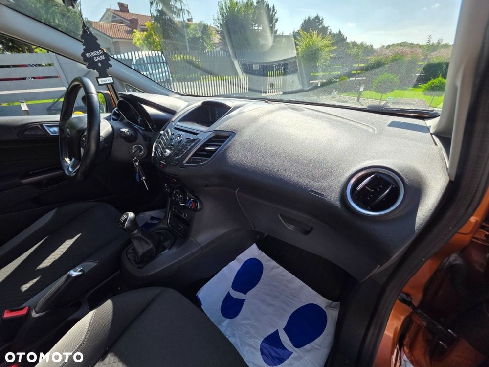 Ford Fiesta - 24