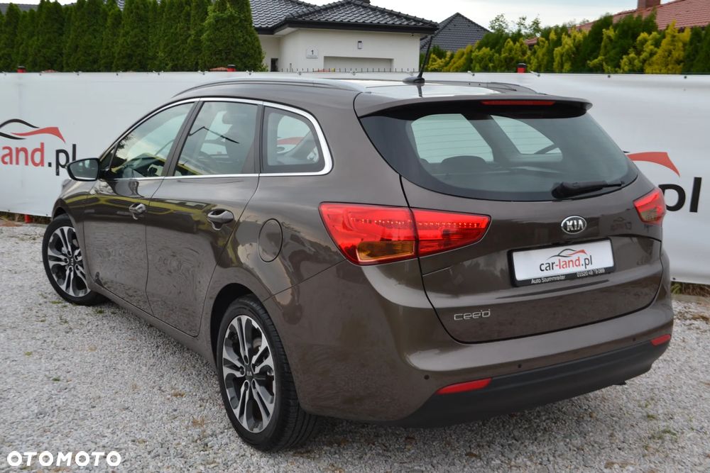 Kia Ceed - 9