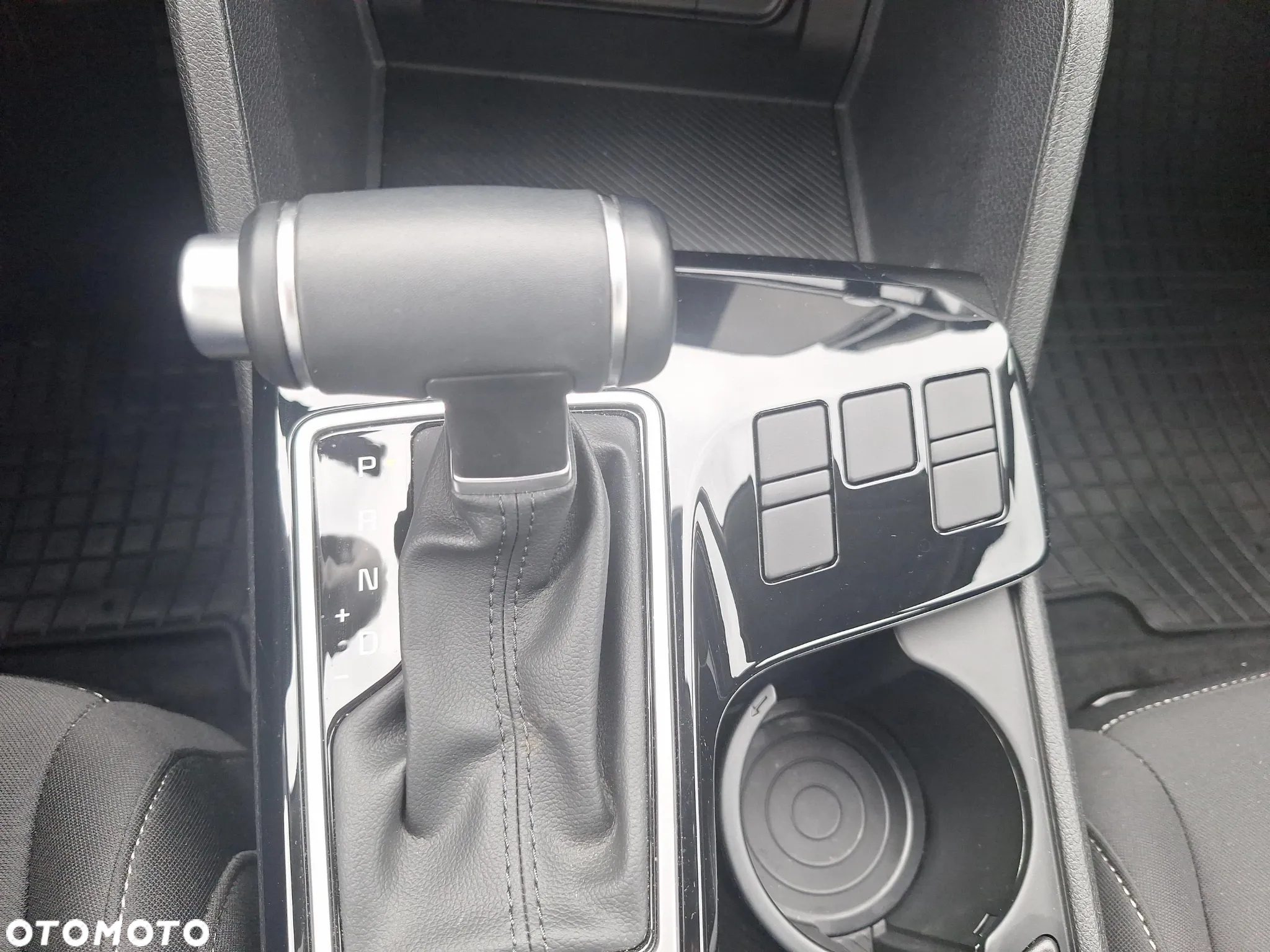 Kia Sportage - 11