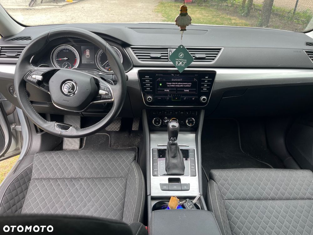 Skoda Superb 2.0 TDI Active DSG - 19