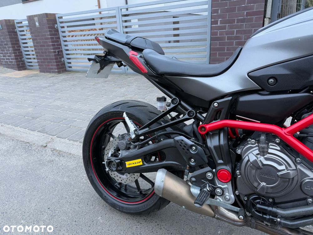 Yamaha MT - 16