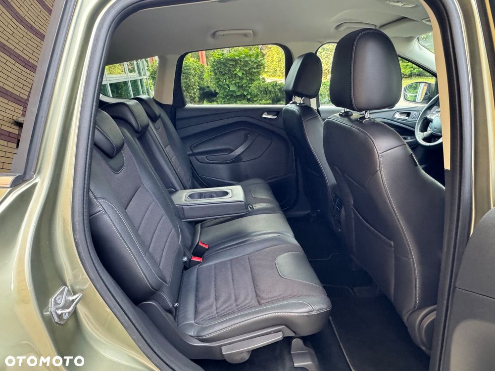 Ford Kuga 2.0 TDCi 4x4 Titanium - 27