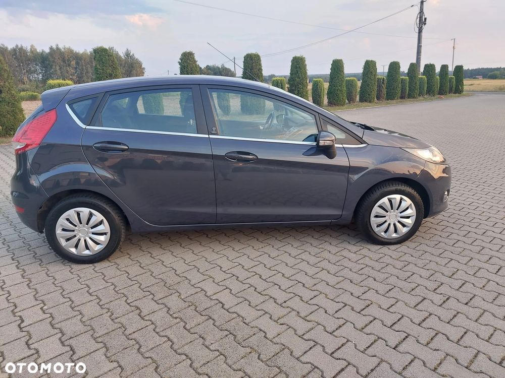 Ford Fiesta - 11