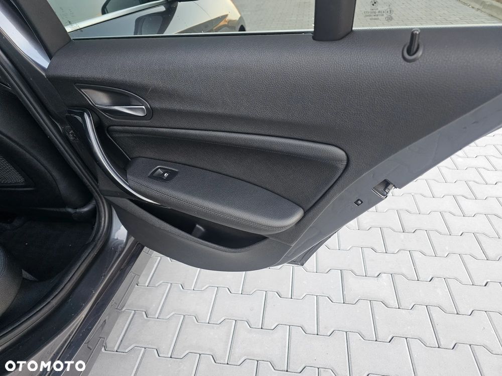 BMW Seria 1 120d Sport-Aut Urban Line - 31