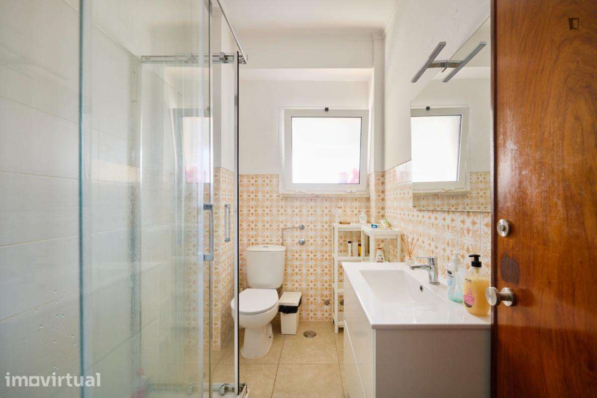 Quarto - localizado em Arroios Lisbon - Grande imagem: 2/32